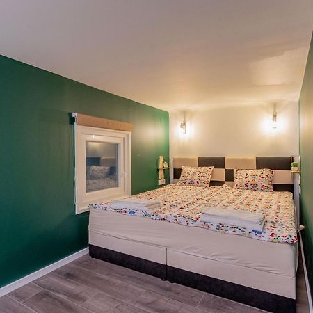Full Equipment Designed Apartment In The Heart Of Budapest For 4 People 外观 照片